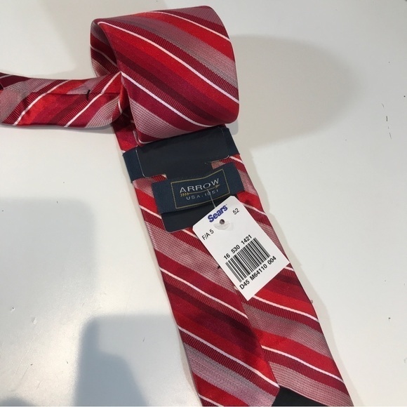 Arrow Mens Red Stripes 100% Silk Tie New - Picture 3 of 7
